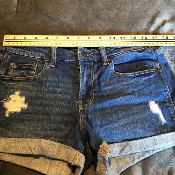 Women’s size 0 Old Navy boyfriend blue jean shorts - Picture 4 of 10
